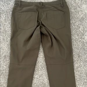 30” W 30” L ABC Lululemon Pants